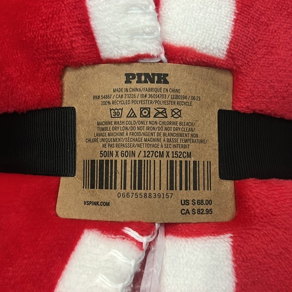 New Plush warm blanket from PINK. - Picture 4 of 5